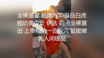 漂亮美女 跪着吃大肉棒 技术不错 口爆 可惜只射了一丢丢