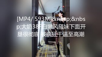 小伙酒店约来两个妹子本想双飞，一个妹子不太行，留下婴儿肥漂亮妹子，翘起美臀跪着舔屌，扶着坐在站立后入爆操