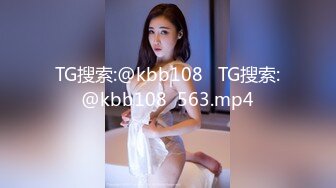 [MP4/ 937M] 大奶美少妇的呻吟，全程露脸黄裙丝袜高跟诱惑，交大鸡巴舔菊花