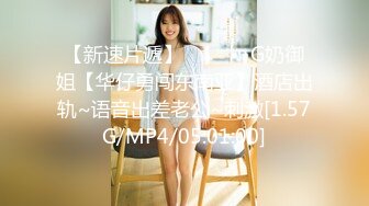 家庭摄像头破解真实偸拍，关系有点混乱的大户人家淫荡生活，大奶女儿日常换衣她妈妈韵味十足喜欢裸聊还与姑爷偸情 (2)