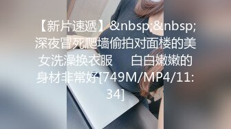 175CM顶级美腿欲女 ，开档黑丝高跟鞋，翘起美臀假屌双洞齐插，椅子上骑坐爆插美穴，椅子腿倒着插入极度淫荡