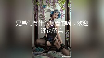 写字楼女厕再遇换蓝裙白丝美女前台❤️两片与逼齐平的肥唇让人心痒