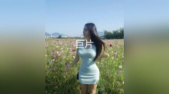 开档黑丝大奶子风骚人妻伺候蒙面大哥激情啪啪啪，多体位爆草抽插，床边口交深喉玩弄大骚奶子，最后射嘴里